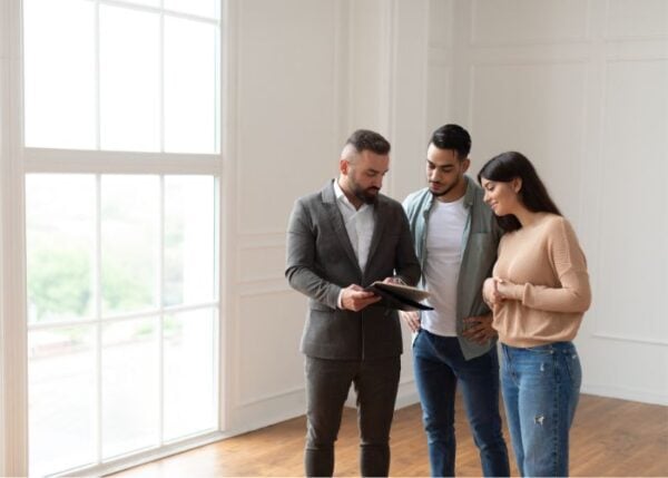 Selling Property: Private Sale or Use an Agent?